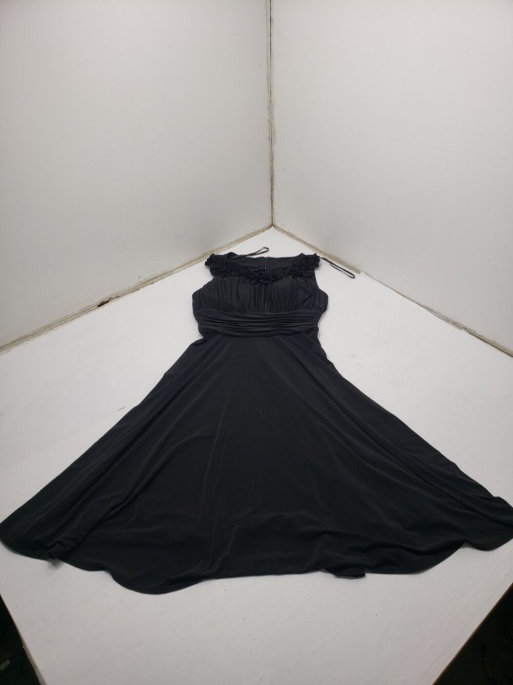 Jessica Howard Expressions Women's 14 Black Ruched Fit Flare Cocktail Dress